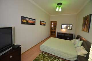 Апартаменты Apartments in the city center on Sobornaya Street Николаев Улучшенные апартаменты-20